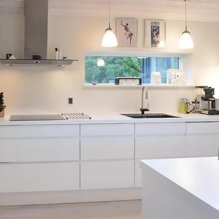 Nice Home In Ringkobing With Kitchen 펜션 링쾨빙